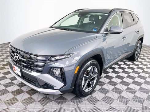 Certified 2025 Hyundai Tucson SEL AWD/4WD image 3