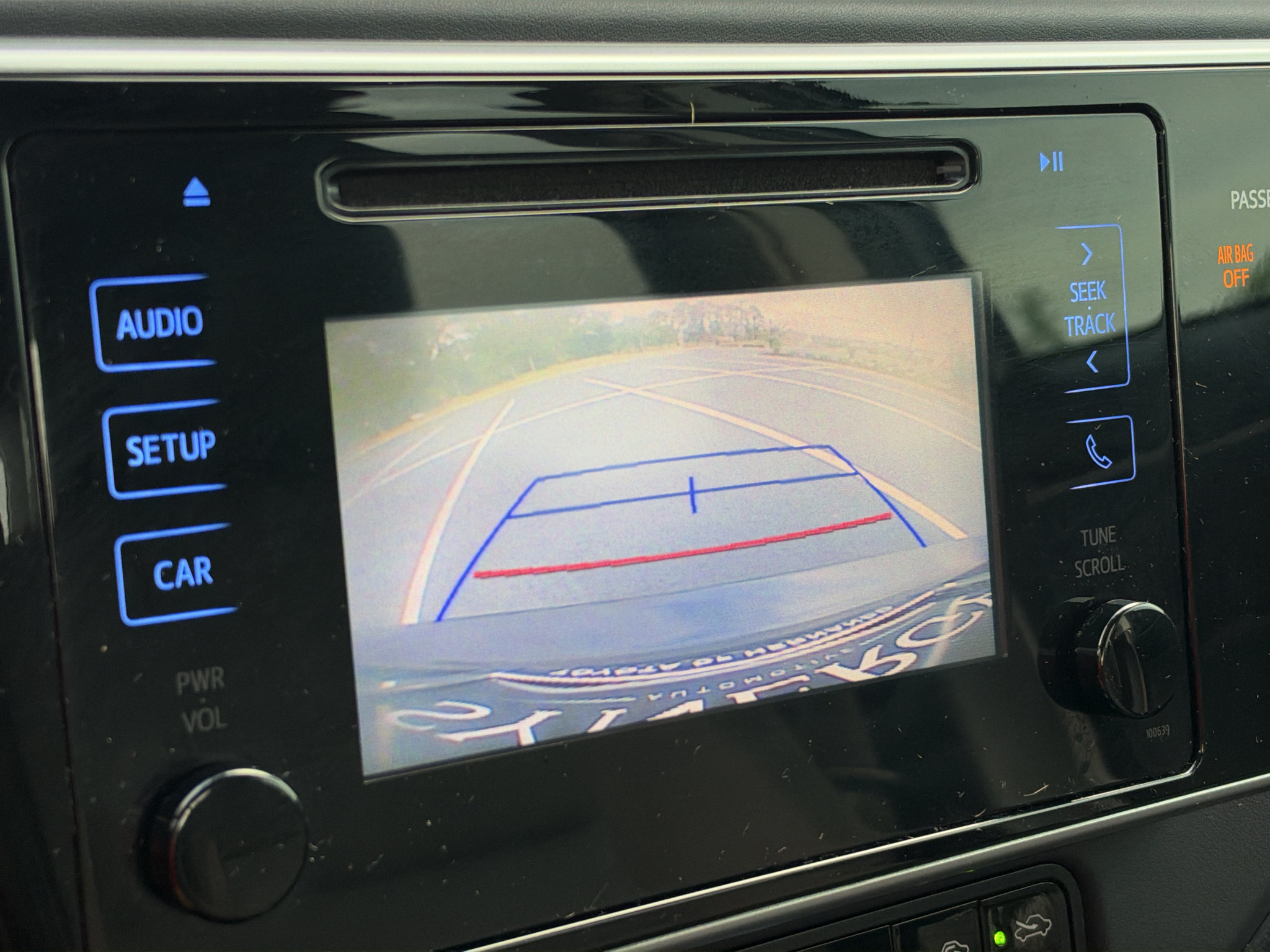 Used 2017 Toyota Corolla LE FWD image 21