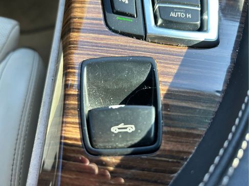 Used 2017 BMW 640i Convertible RWD image 41