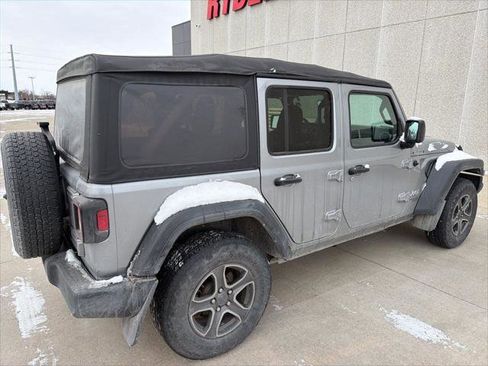 Certified 2018 Jeep Wrangler Unlimited Sport S AWD/4WD image 5
