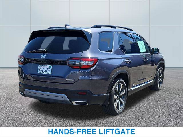 Certified 2023 Honda Pilot Touring image 7