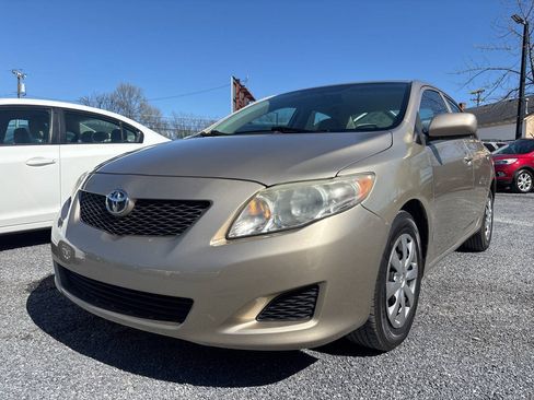 Used 2009 Toyota Corolla LE FWD image 1