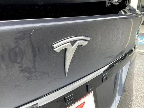 Used 2023 Tesla Model X AWD/4WD image 15