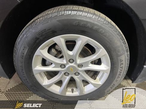 Used 2019 Chevrolet Equinox LT FWD image 10