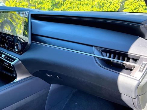 Used 2025 Lexus RX 350 Premium w/ Convenience Package image 17