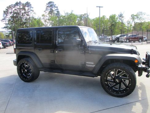 Used 2015 Jeep Wrangler Unlimited Sport w/ Quick Order Package 24S image 26