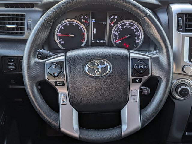 Used 2022 Toyota 4Runner Limited AWD/4WD image 13