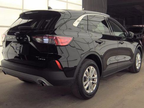 Used 2022 Ford Escape SE w/ Convenience Package image 3