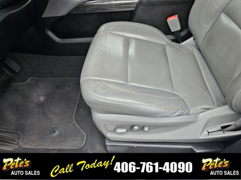Used 2020 Chevrolet Suburban LT image 22