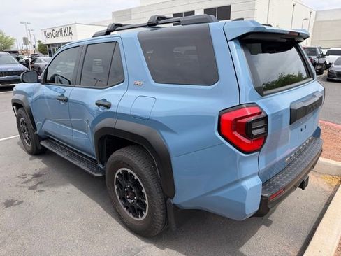 Used 2025 Toyota 4Runner SR5 image 3