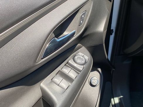 Used 2025 Buick Envista Avenir FWD image 11