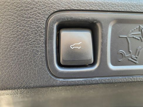 Used 2023 Ford Expedition Max Platinum image 16