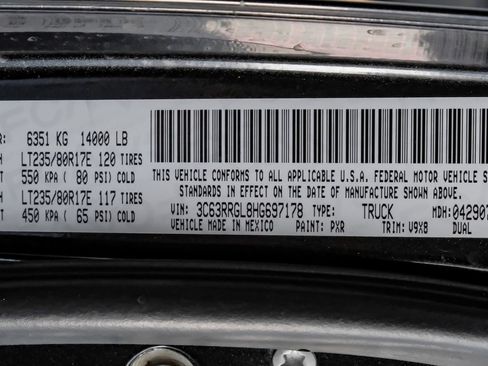 Used 2017 RAM 3500 Tradesman w/ Chrome Appearance Group AWD/4WD image 64