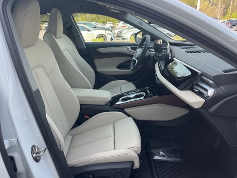 New 2026 Audi A6 Premium Plus AWD/4WD image 38