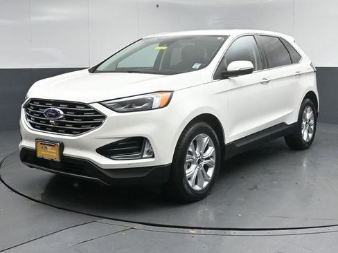 Certified 2023 Ford Edge Titanium w/ Equipment Group 301A image 3
