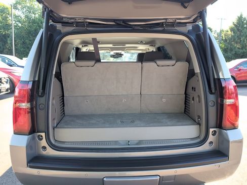 Used 2018 Chevrolet Tahoe LT w/ Luxury Package AWD/4WD image 10
