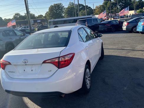 Used 2019 Toyota Corolla LE image 7