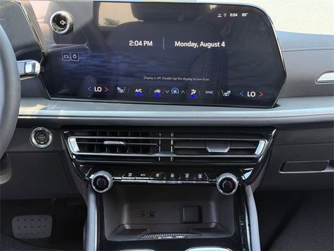 New 2026 Chevrolet Traverse LT w/ Driver Confidence Package image 15