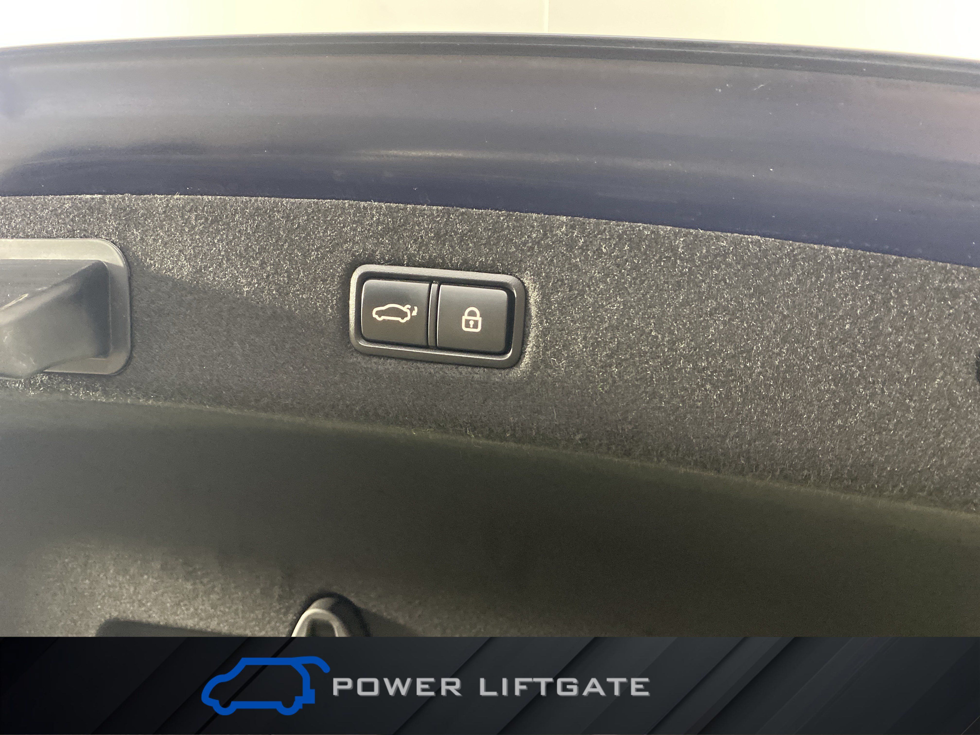 Used 2018 Genesis G90 5.0 Ultimate RWD image 37