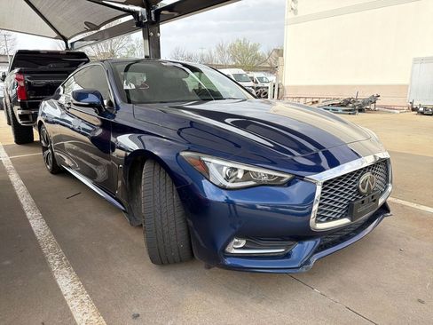 Used 2019 INFINITI Q60 3.0t Luxe w/ Essential Package image 2