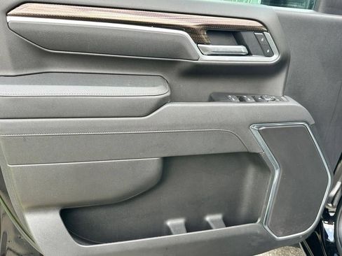 Used 2025 Chevrolet Silverado 2500 LT w/ Convenience Package AWD/4WD image 19