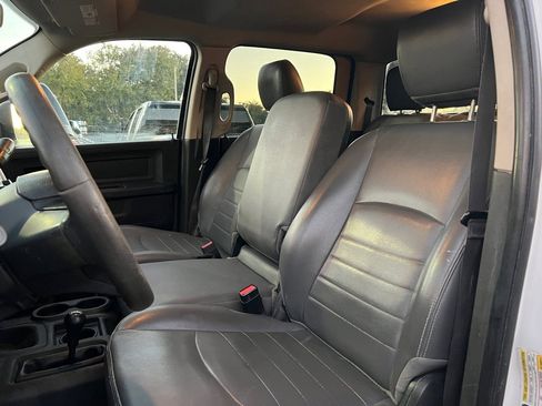 Used 2018 RAM 3500 Tradesman w/ Chrome Appearance Group image 28