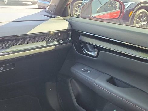 Used 2024 Honda CR-V Sport Touring image 4