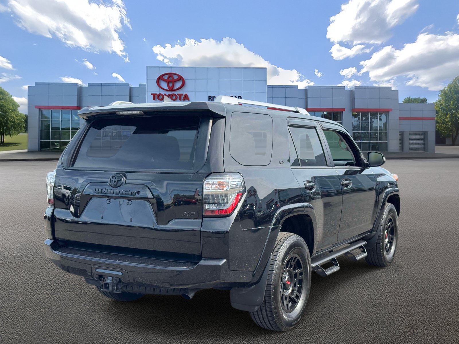 Used 2018 Toyota 4Runner SR5 Premium AWD/4WD image 6