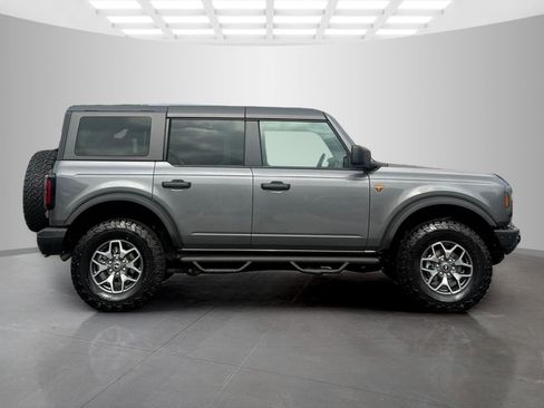 Used 2024 Ford Bronco Badlands AWD/4WD image 2