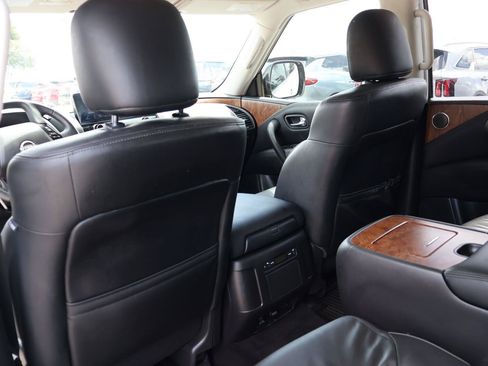 Used 2023 Nissan Armada SL w/ Captain's Chairs Package RWD image 16