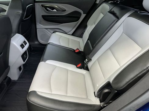 Certified 2022 GMC Terrain SLT w/ Infotainment Package II image 22