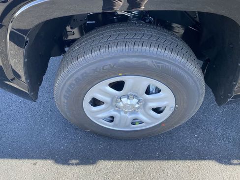 New 2026 Toyota Tundra SR image 10