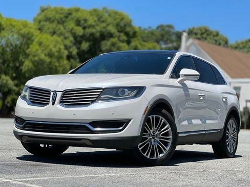 Used 2016 Lincoln MKX Reserve w/ Technology Package FWD image 1