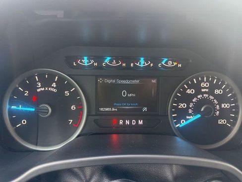 Used 2018 Ford F150 XLT w/ Equipment Group 302A Luxury AWD/4WD image 11