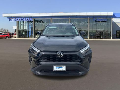 Used 2023 Toyota RAV4 XLE AWD/4WD image 7