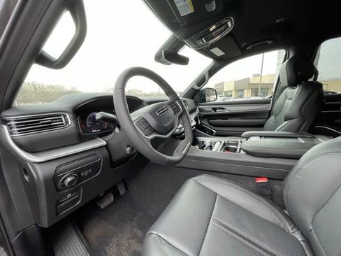 New 2026 Jeep Grand Wagoneer 4WD image 11
