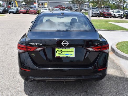 Certified 2024 Nissan Sentra SV FWD image 7