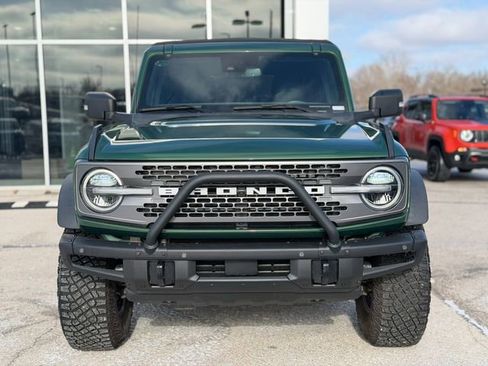 Used 2022 Ford Bronco Badlands image 2