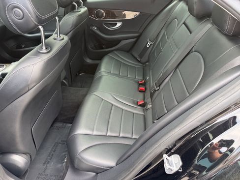 Used 2017 Mercedes-Benz C 300 4MATIC Sedan image 11