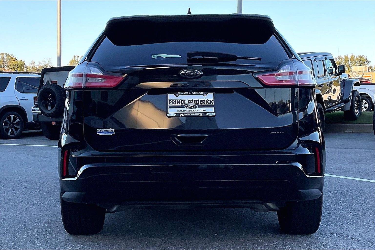 Certified 2022 Ford Edge SE w/ Black Appearance Package AWD/4WD image 4