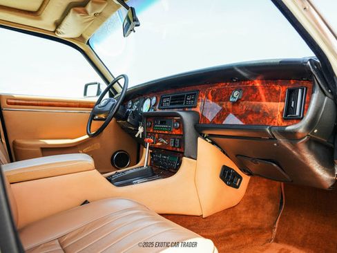 Used 1987 Jaguar XJ6 RWD image 27
