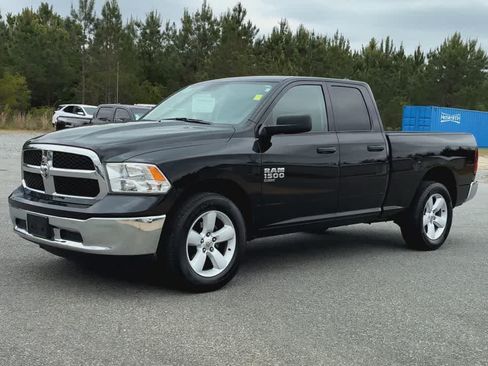 Used 2024 RAM 1500 Classic SLT AWD/4WD image 4