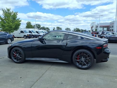 New 2026 Nissan Z Performance w/ Floor Mat Package RWD image 5