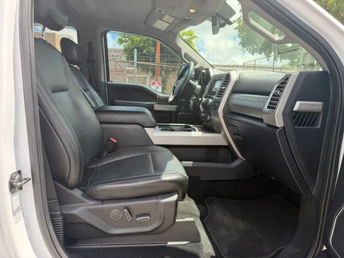 Used 2017 Ford F350 Lariat w/ Chrome Package AWD/4WD image 16