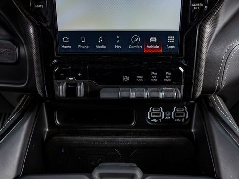 Used 2024 RAM 3500 Limited image 27