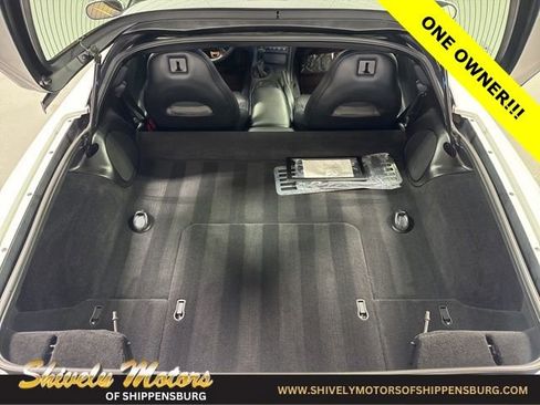 Used 2004 Chevrolet Corvette Coupe w/ Roof Package image 22