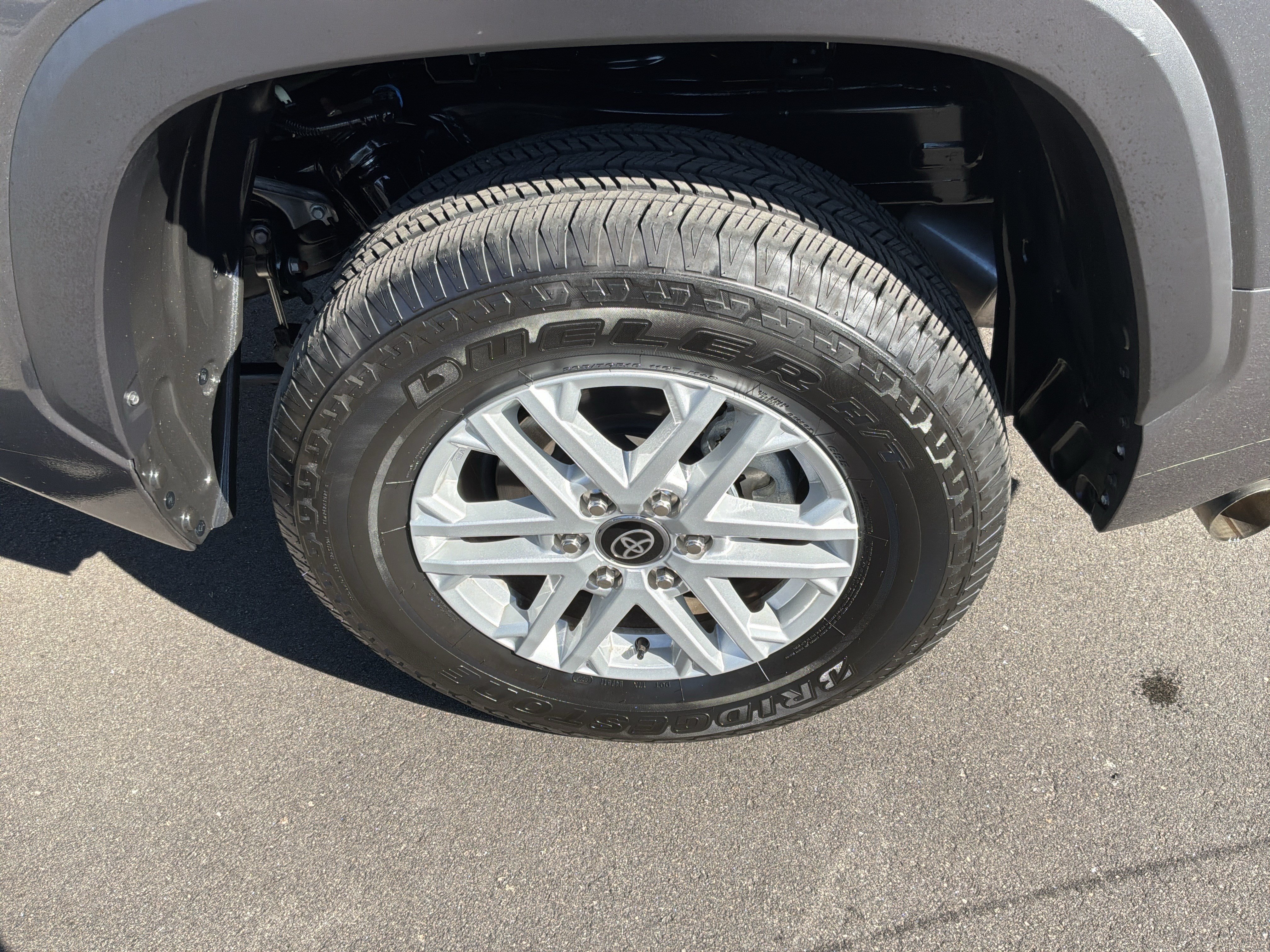 Used 2025 Toyota Tundra SR5 w/ SR5 Premium Package RWD image 10