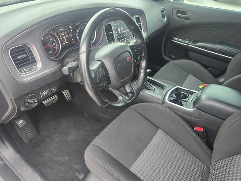 Used 2023 Dodge Charger Scat Pack w/ Technology Group RWD image 22