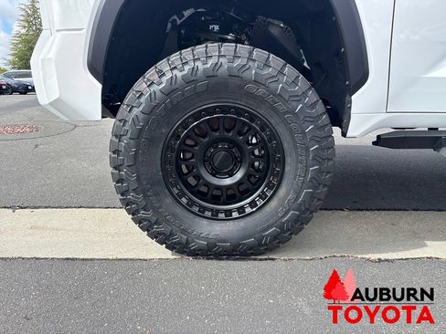 New 2026 Toyota Tundra Limited AWD/4WD image 23