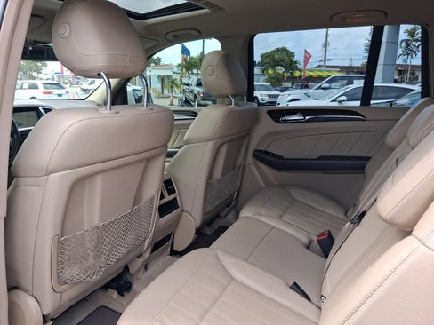 Used 2016 Mercedes-Benz GL 450 4MATIC image 22